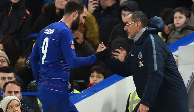 九游娱乐-西班牙里色彩斑斓的慵懒古城塞维利亚